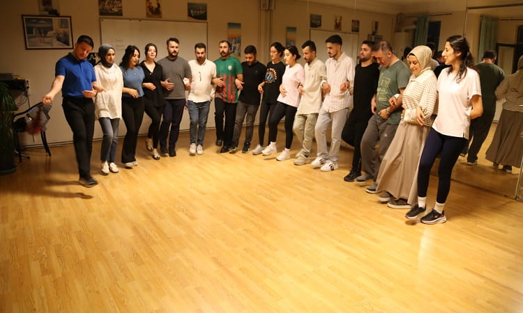 Kürt Halayları Kursu
